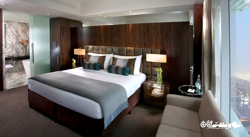 تخت بزرگ اتاق سوپریور